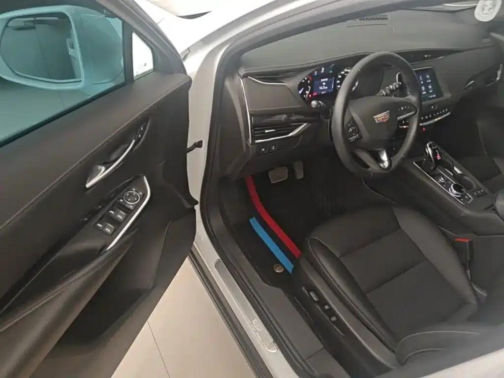 Cadillac XT4 2022 28T 2WD Fashion Edition — миниатюра 16