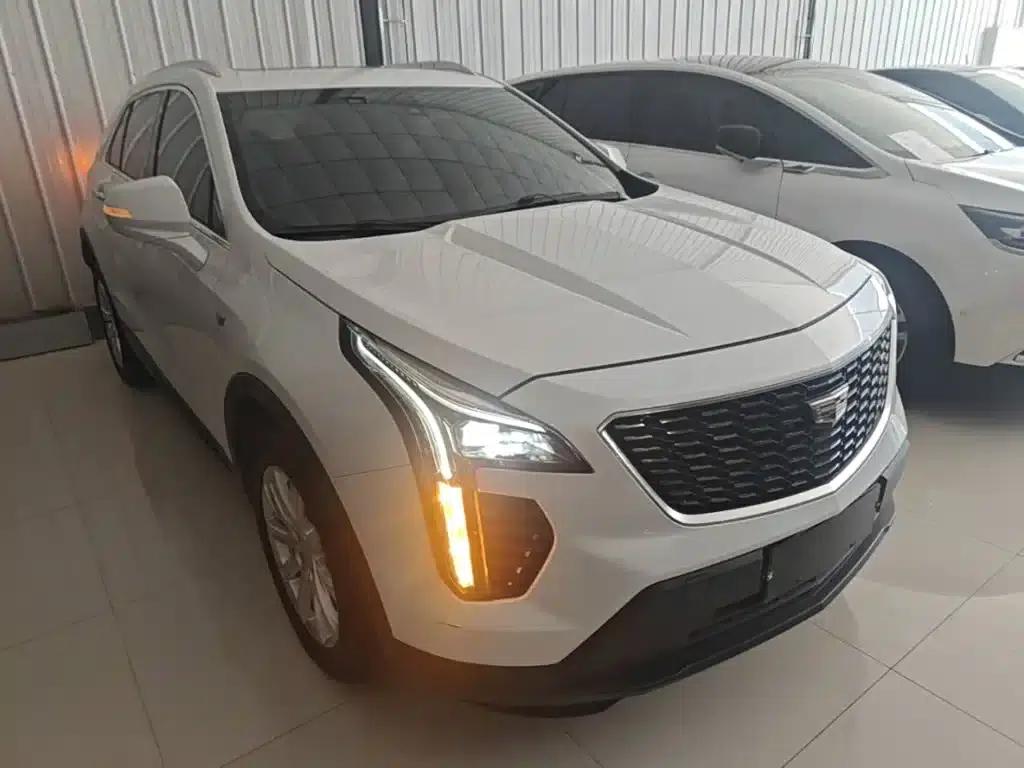 Cadillac XT4 2022 28T 2WD Fashion Edition — миниатюра 4