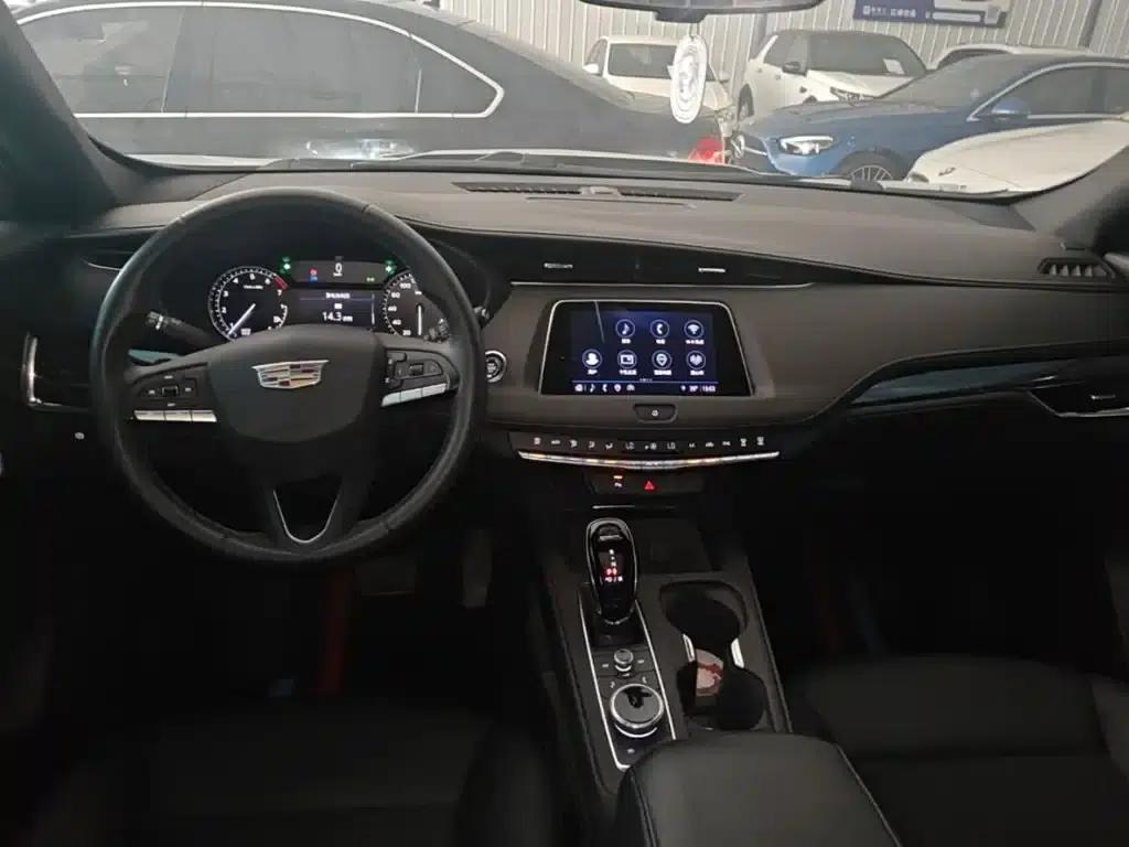 Cadillac XT4 2022 28T 2WD Fashion Edition — миниатюра 10