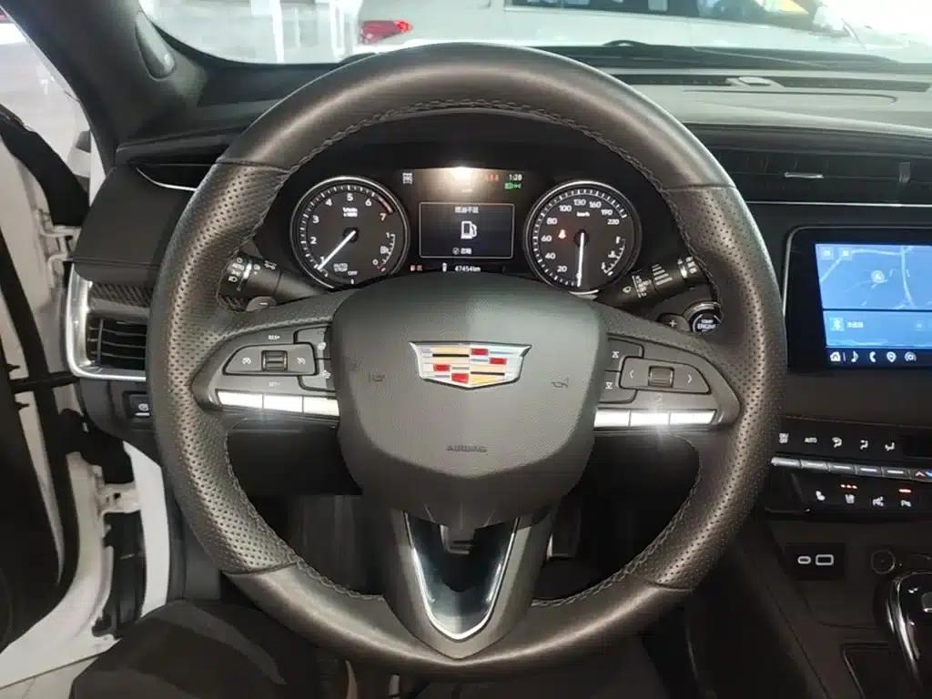 Cadillac XT4 2022 28T AWD Platinum — миниатюра 11