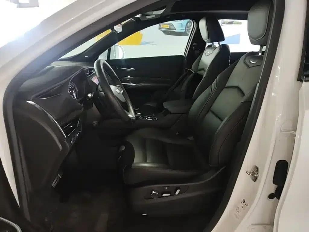 Cadillac XT4 2022 28T AWD Platinum — миниатюра 15