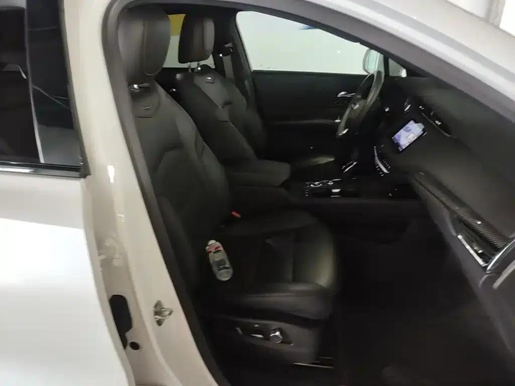 Cadillac XT4 2022 28T AWD Platinum — миниатюра 25