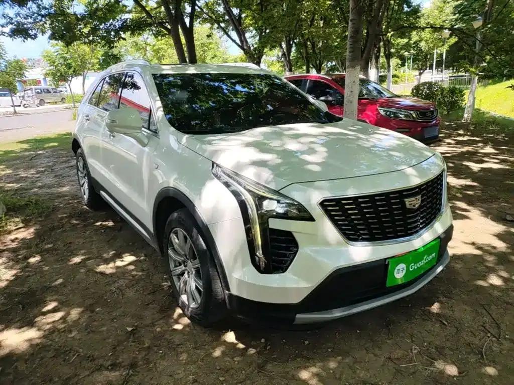 2018 Cadillac XT4 28T Two-Wheel Drive Premium Edition — миниатюра 4