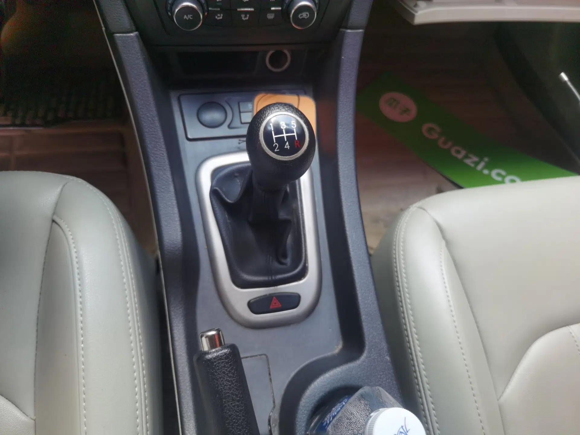 BAIC Senova D50 2014 1.5L manual comfort version — миниатюра 14