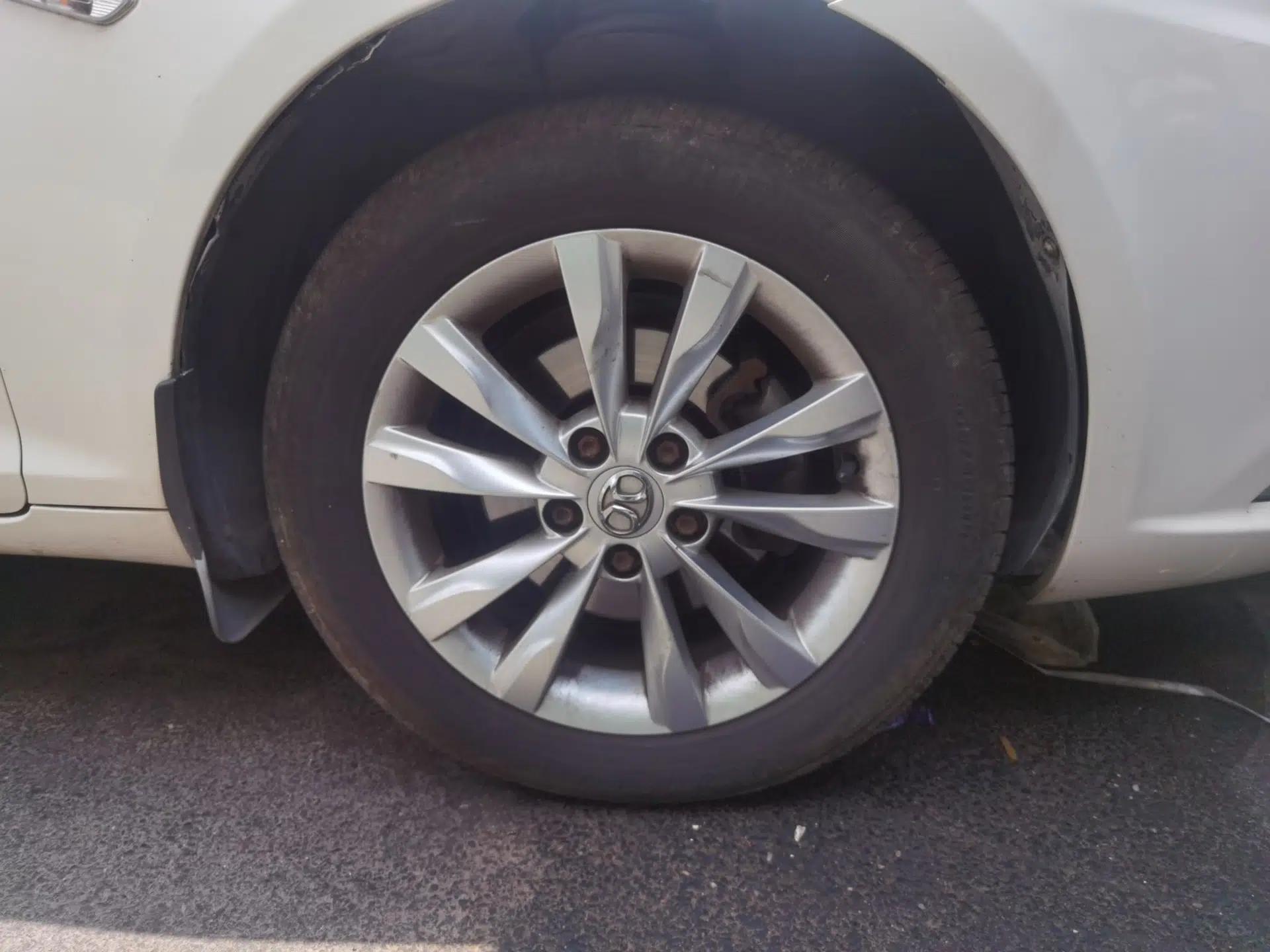 BAIC Senova D50 2014 1.5L manual comfort version — миниатюра 8