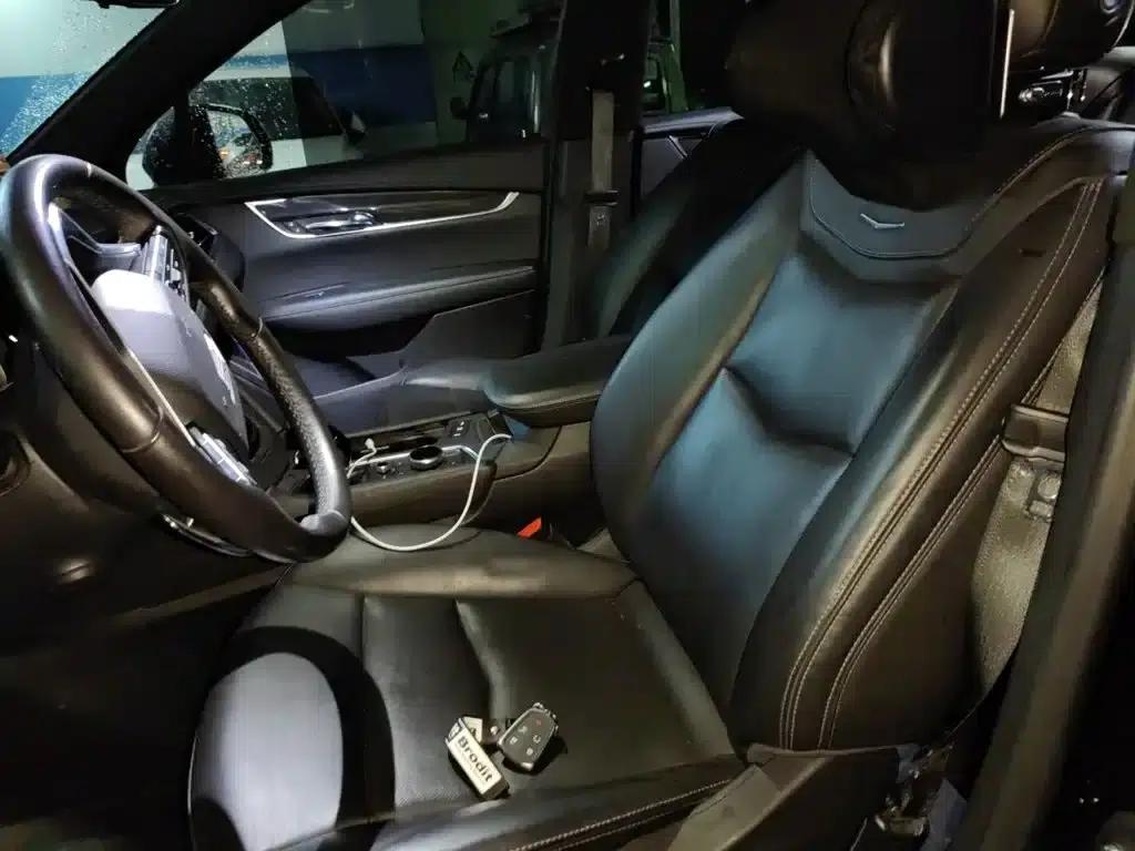 Cadillac XT6 2020 28T Six-Seat Luxury Sport Ultimate Safety Edition — миниатюра 16