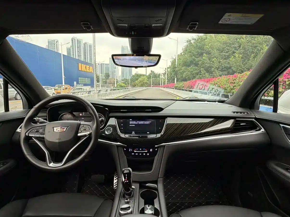 2020 Cadillac XT6 28T Six-Seat AWD Luxury — миниатюра 5