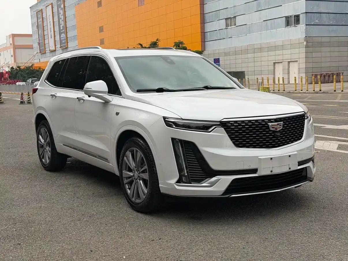 2020 Cadillac XT6 28T Six-Seat AWD Luxury — миниатюра 7