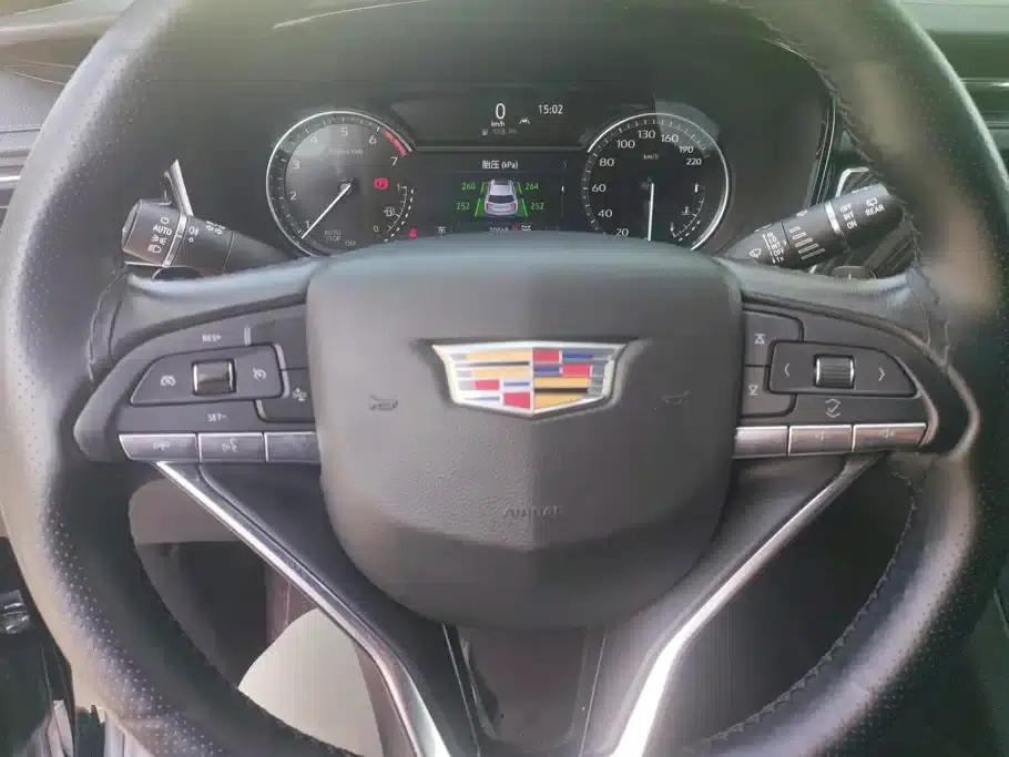 Cadillac XT6 2021 28T Six-Seat AWD Fashion Edition — миниатюра 15
