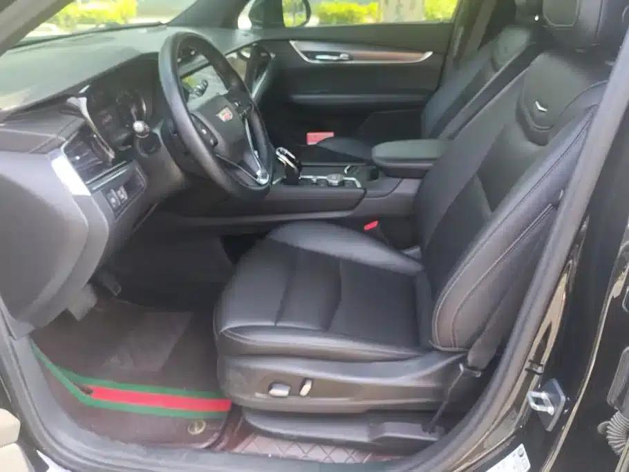 Cadillac XT6 2021 28T Six-Seat AWD Fashion Edition — миниатюра 9