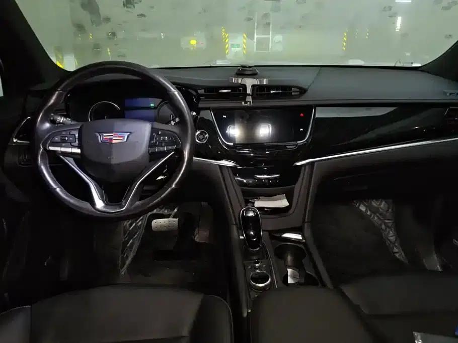 Cadillac XT6 2021 2.0T 7-seater AWD Luxury — миниатюра 12