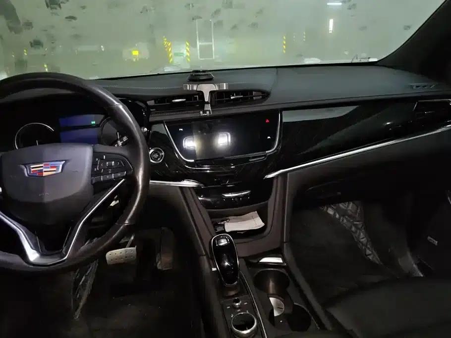 Cadillac XT6 2021 2.0T 7-seater AWD Luxury — миниатюра 13