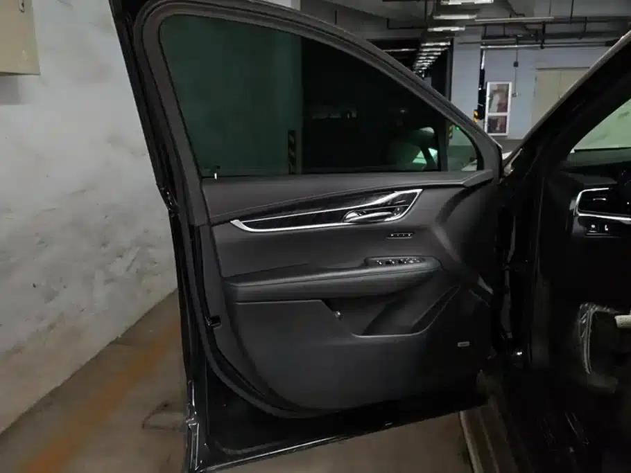 Cadillac XT6 2021 2.0T 7-seater AWD Luxury — миниатюра 7