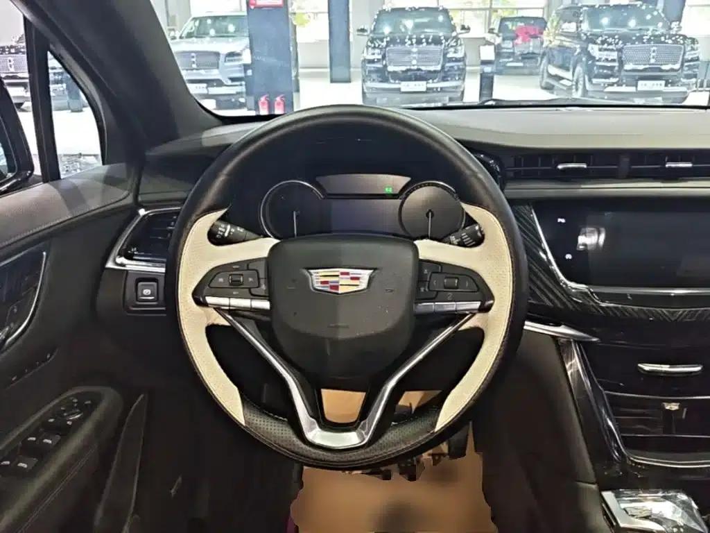 Cadillac XT6 2022 2.0T Six-Seat Two-Wheel Drive Luxury — миниатюра 11