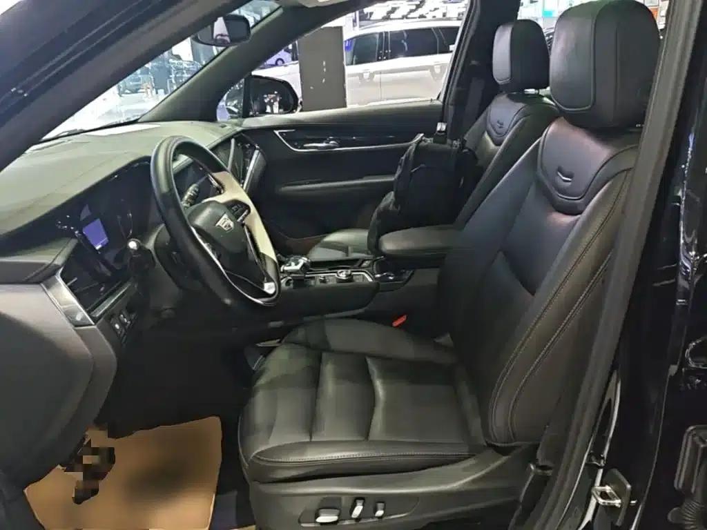 Cadillac XT6 2022 2.0T Six-Seat Two-Wheel Drive Luxury — миниатюра 15