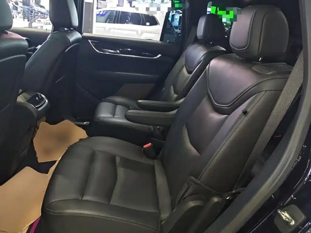 Cadillac XT6 2022 2.0T Six-Seat Two-Wheel Drive Luxury — миниатюра 17