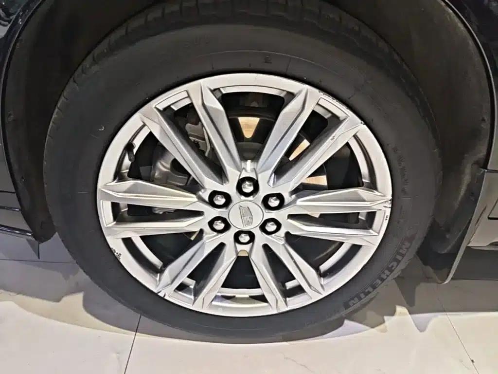 Cadillac XT6 2022 2.0T Six-Seat Two-Wheel Drive Luxury — миниатюра 23