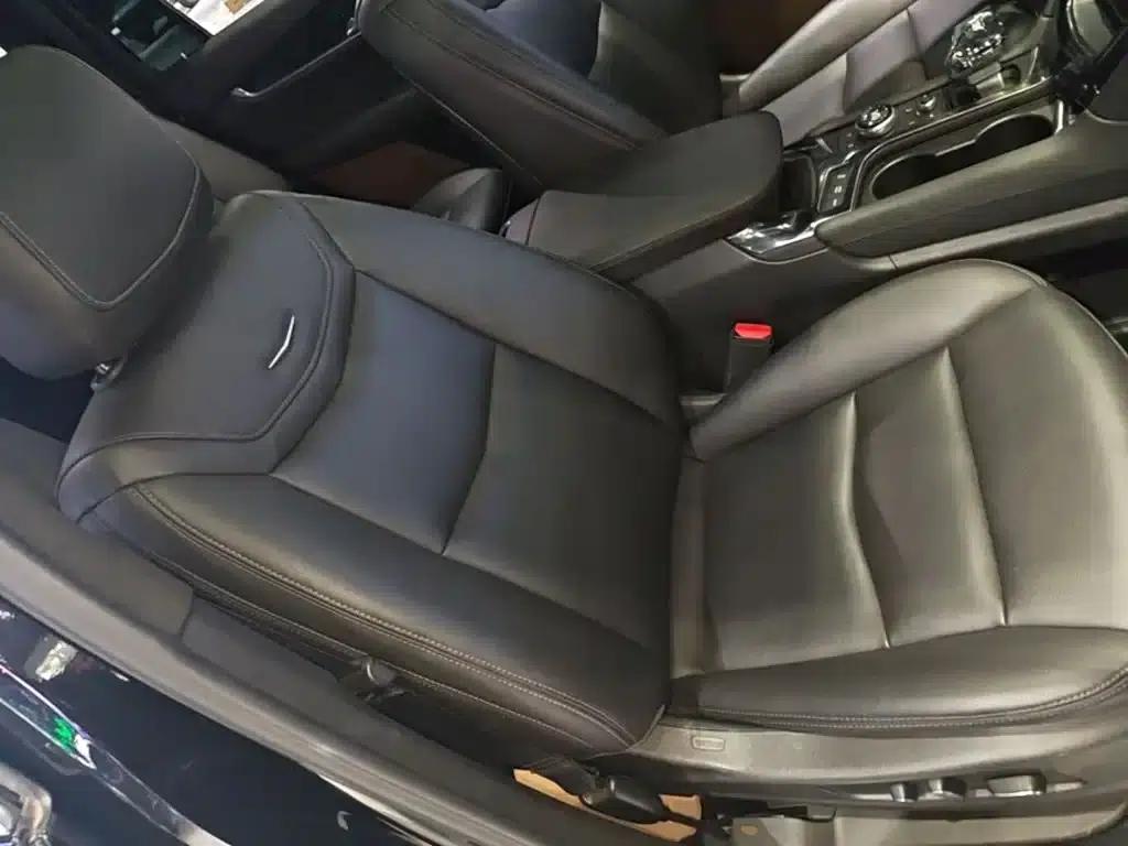 Cadillac XT6 2022 2.0T Six-Seat Two-Wheel Drive Luxury — миниатюра 25