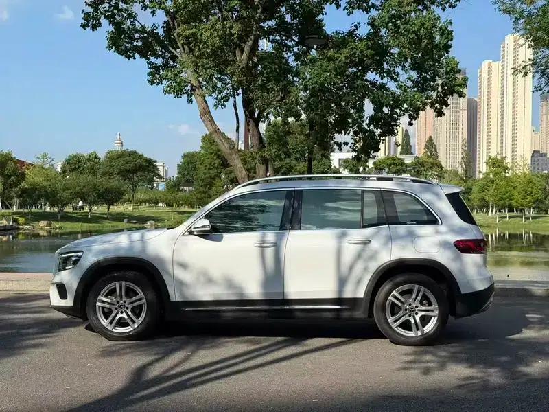 2020 Mercedes-Benz GLB 200 Dynamic — миниатюра 4