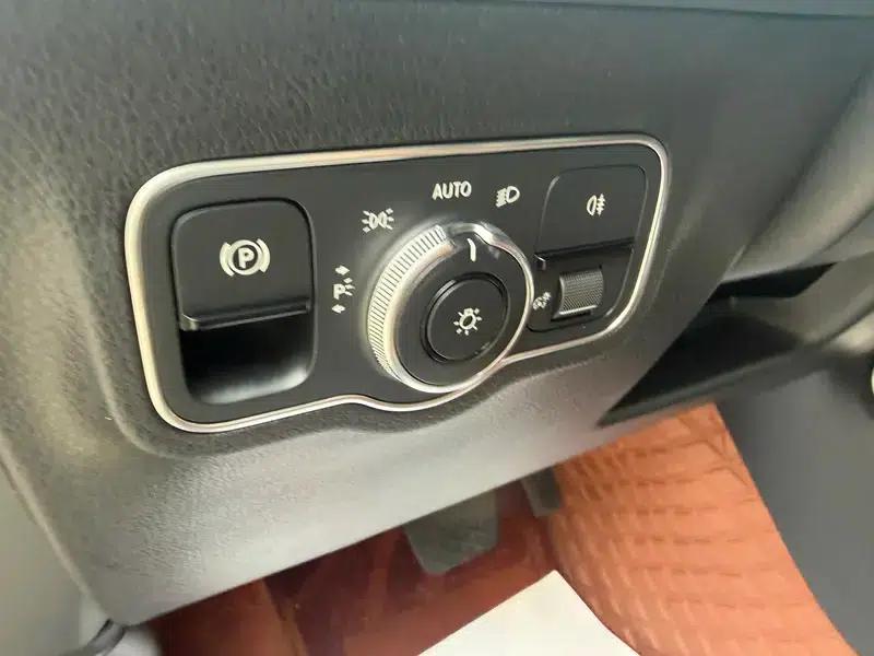 2020 Mercedes-Benz GLB 200 Dynamic — миниатюра 17