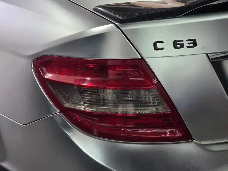 2010 Mercedes-Benz C-Class AMG C 63 Dynamic Enhanced Edition — миниатюра 4