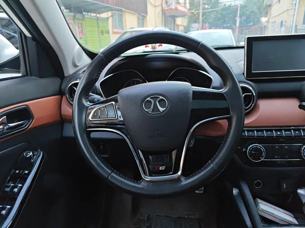 BAIC Senova X35 2016 1.5L Manual Luxury Edition — миниатюра 10