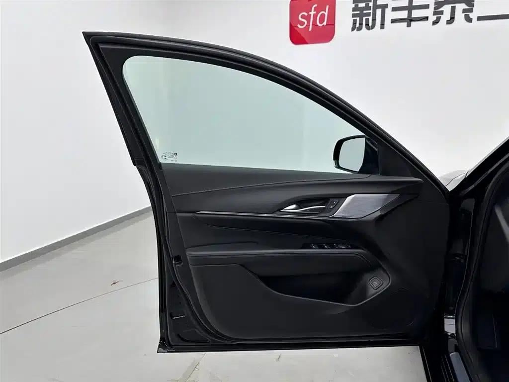2022 Cadillac CT4 28T Luxury — миниатюра 8