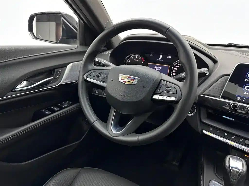 2022 Cadillac CT4 28T Luxury — миниатюра 10