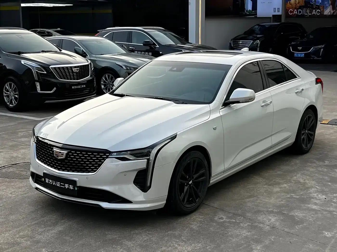 2023 Cadillac CT4 25T Luxury — миниатюра 1