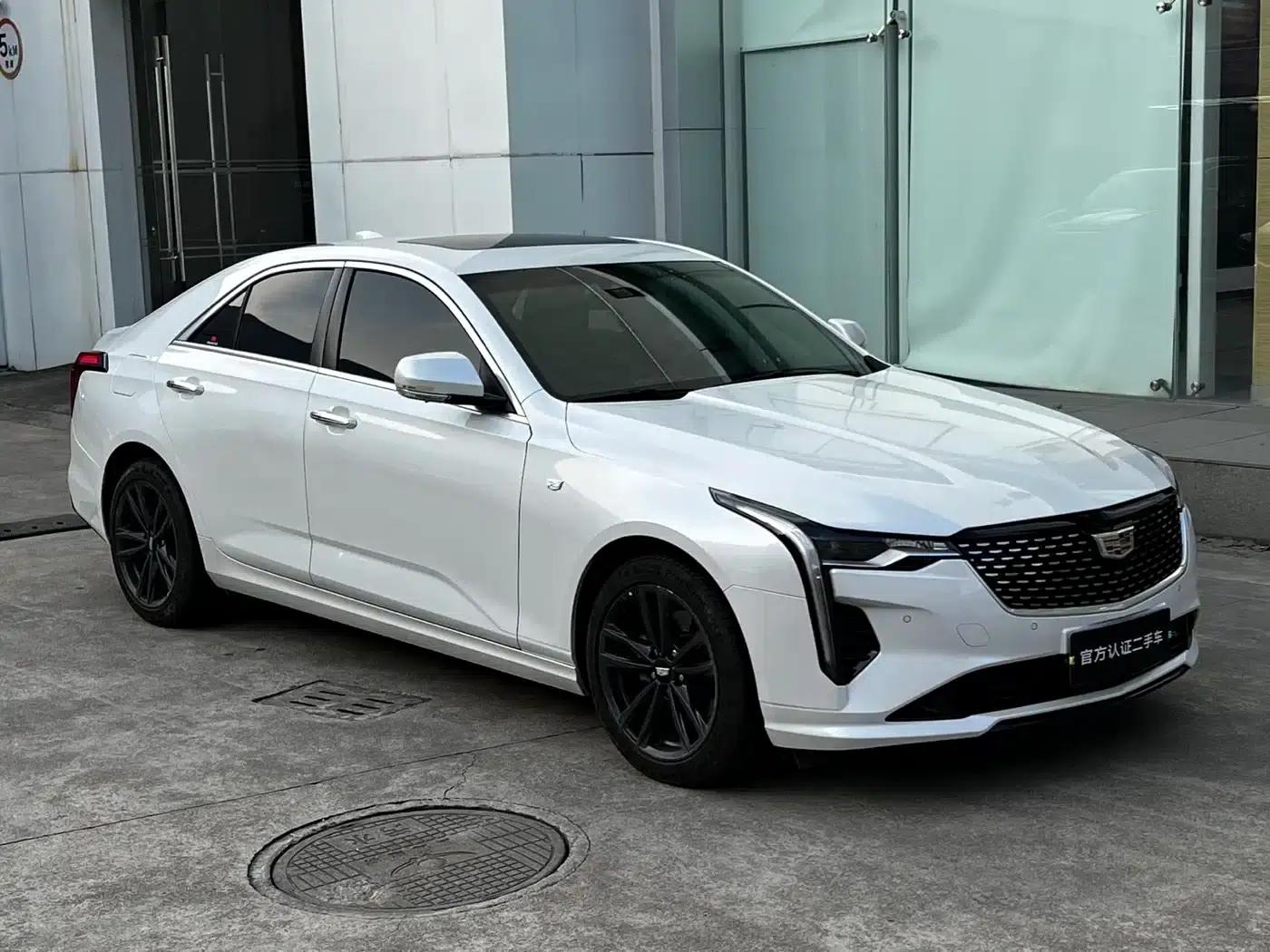 2023 Cadillac CT4 25T Luxury — миниатюра 3