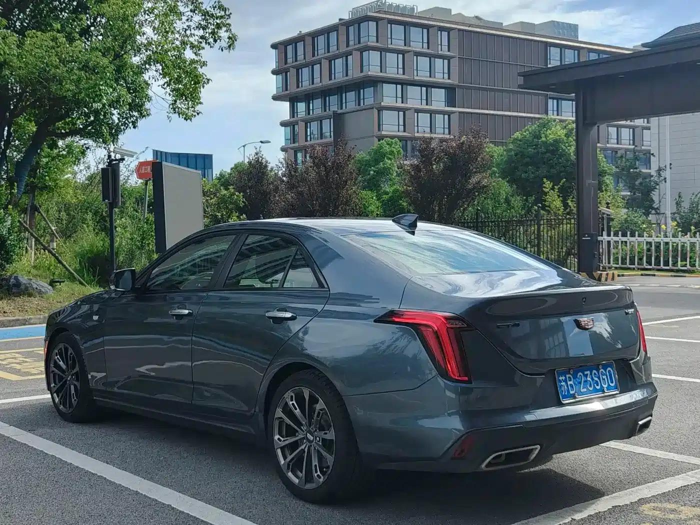 2021 Cadillac CT4 28T Luxury — миниатюра 4