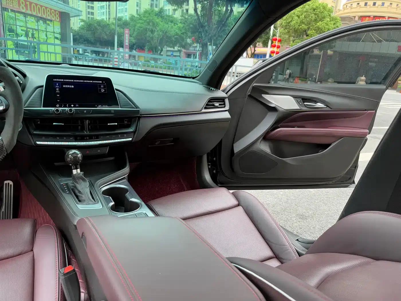 2021 Cadillac CT4 28T Premium — миниатюра 32