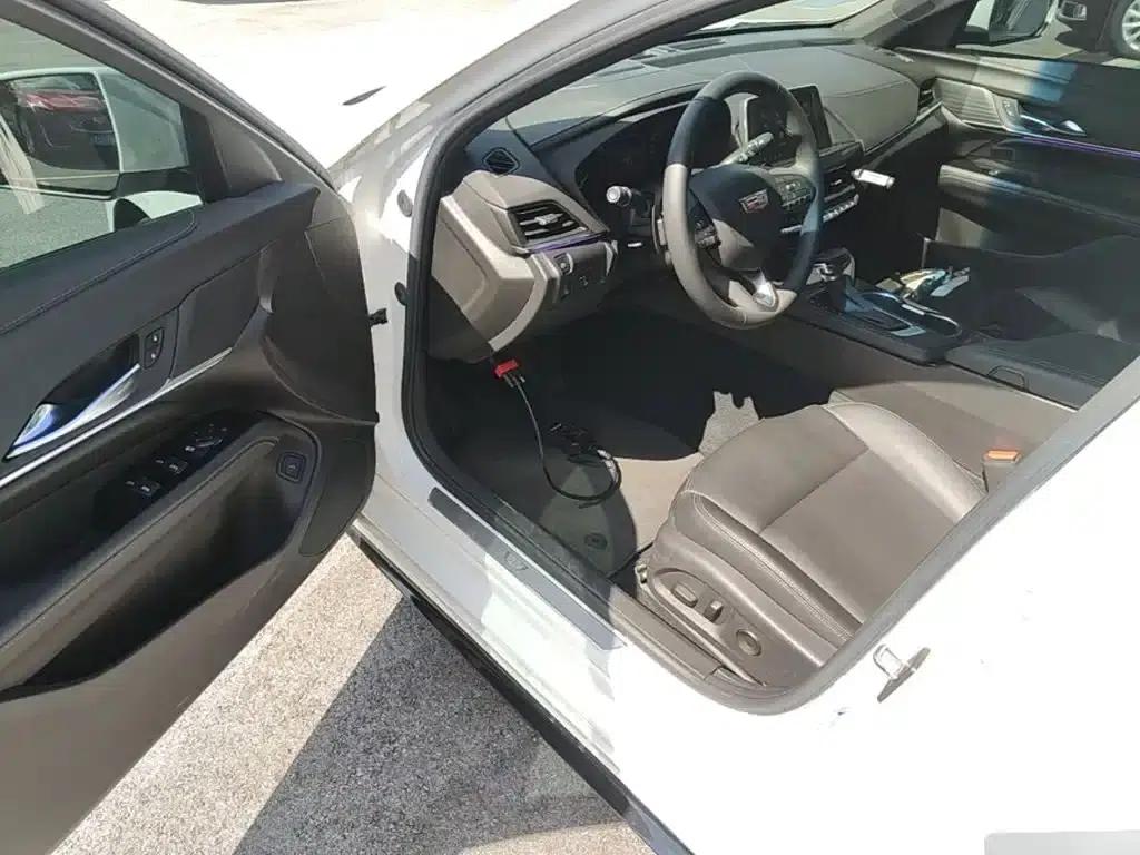 2022 Cadillac CT4 28T Luxury Edition — миниатюра 16