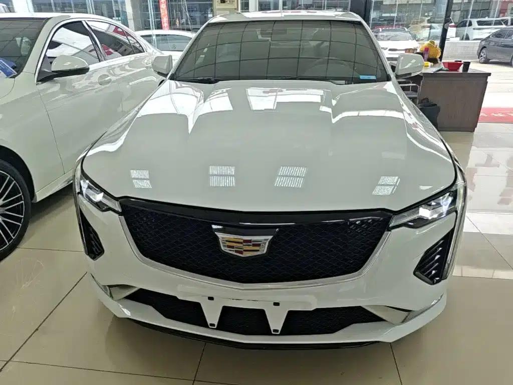 2022 Cadillac CT4 28T Luxury Edition — миниатюра 3