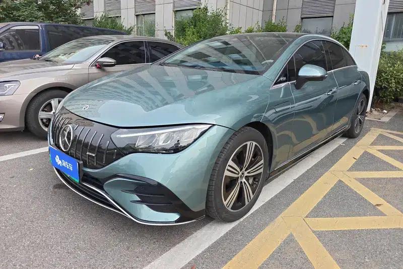 Mercedes-Benz EQE 2025 EQE 500 4MATIC Luxury Edition — миниатюра 1