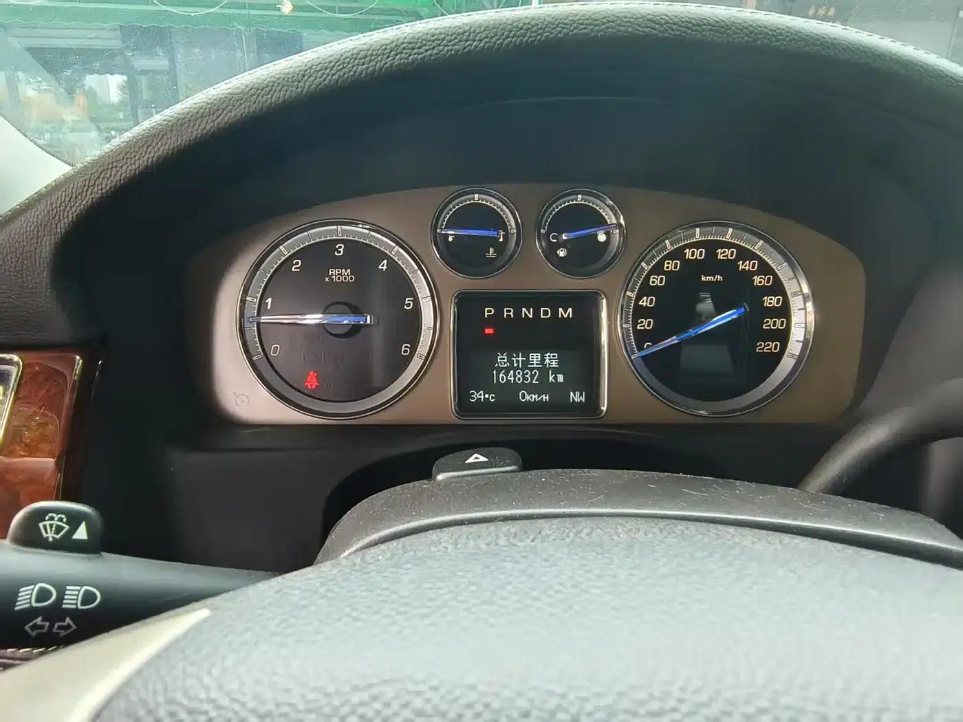 2013 Cadillac Escalade 6.2L ESV Platinum Edition Extended Wheelbase — миниатюра 5