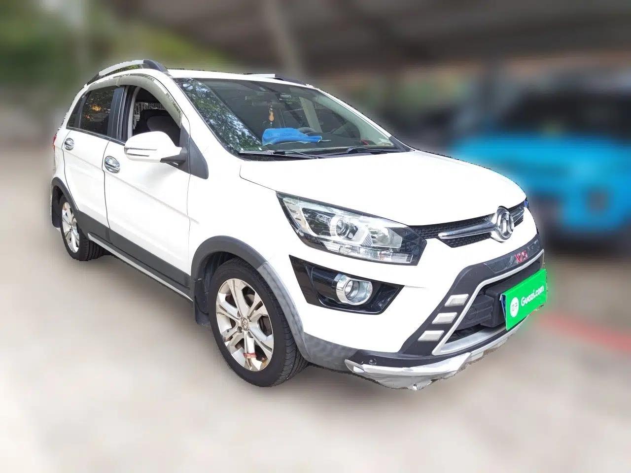 BAIC Senova X25 2015 1.5L manual Comfort trim level — миниатюра 3