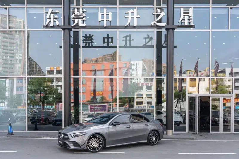 2022 Mercedes-Benz A-Class AMG A 35 L 4MATIC — миниатюра 11