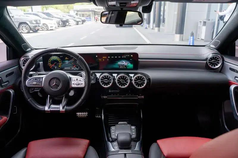 2022 Mercedes-Benz A-Class AMG A 35 L 4MATIC — миниатюра 13