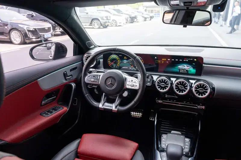 2022 Mercedes-Benz A-Class AMG A 35 L 4MATIC — миниатюра 17