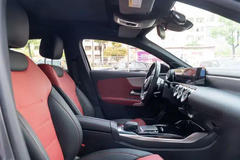 2022 Mercedes-Benz A-Class AMG A 35 L 4MATIC — миниатюра 19