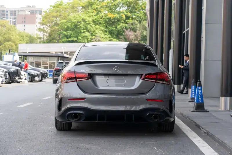 2022 Mercedes-Benz A-Class AMG A 35 L 4MATIC — миниатюра 5