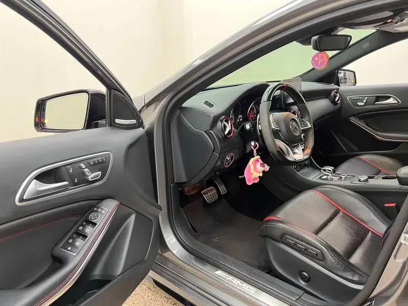 2016 Mercedes-Benz A-Class AMG (Imported) AMG A 45 4MATIC — миниатюра 33
