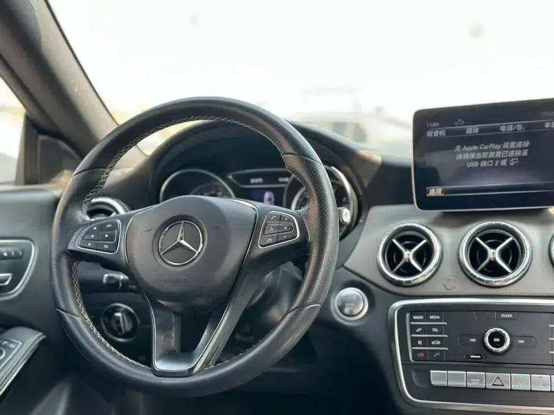 Mercedes-Benz CLA (Imported) 2018 CLA 200 Fashion Edition — миниатюра 11