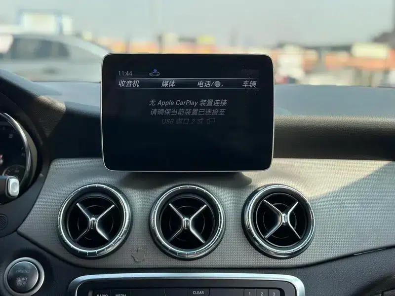 Mercedes-Benz CLA (Imported) 2018 CLA 200 Fashion Edition — миниатюра 13