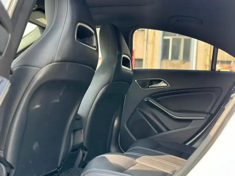 Mercedes-Benz CLA (Imported) 2018 CLA 200 Fashion Edition — миниатюра 15