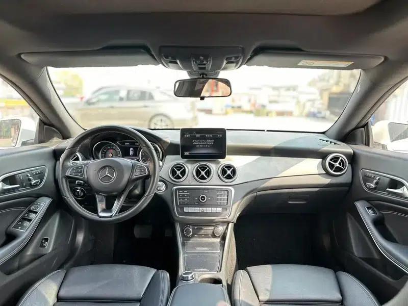 Mercedes-Benz CLA (Imported) 2018 CLA 200 Fashion Edition — миниатюра 8