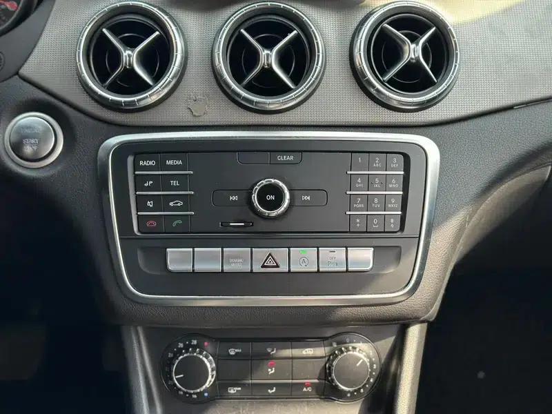 Mercedes-Benz CLA (Imported) 2018 CLA 200 Fashion Edition — миниатюра 9