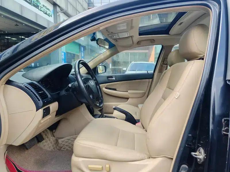 Accord 2007 2.0L Automatic Comfort Classic Edition — миниатюра 12