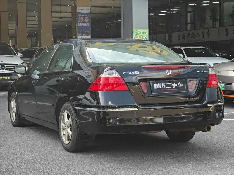 Accord 2007 2.0L Automatic Comfort Classic Edition — миниатюра 5